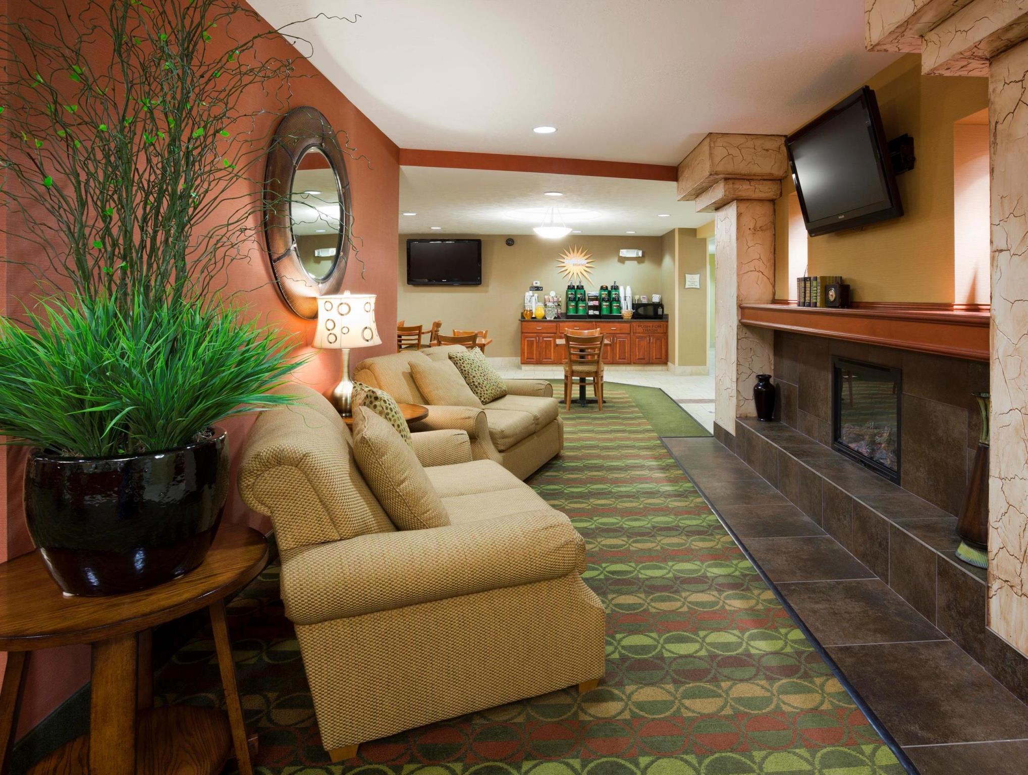 Hotel La Quinta By Wyndham Fargo-Medical Center Extérieur photo
